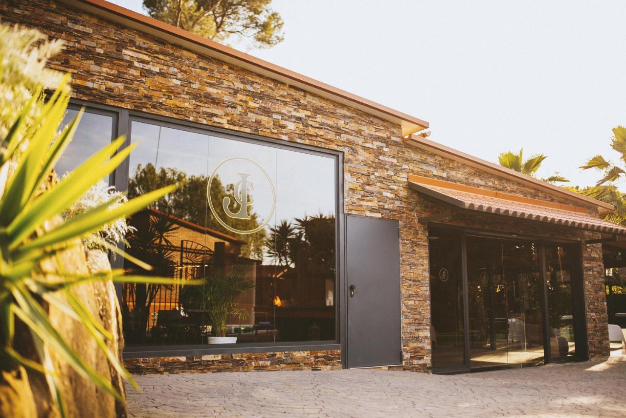 Caribbean Home Montcada i Reixac Exterior photo