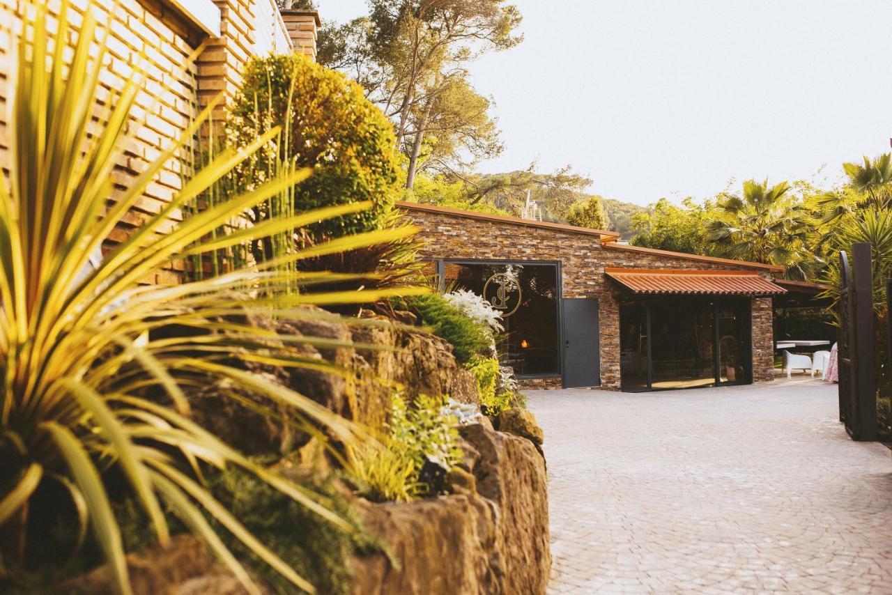 Caribbean Home Montcada i Reixac Exterior photo